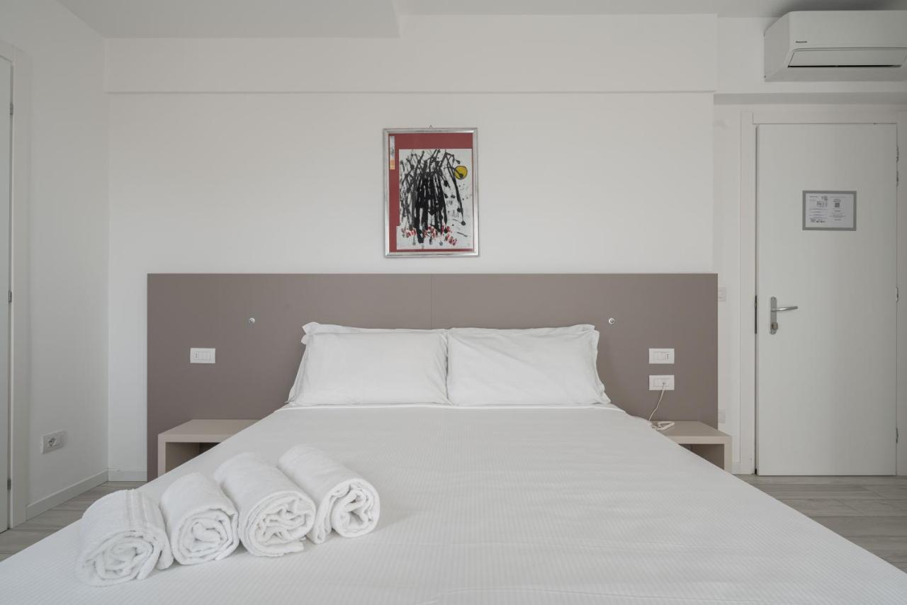 Hotel Boston 3 Stelle Superior Frontemare Lido di Jesolo Bagian luar foto