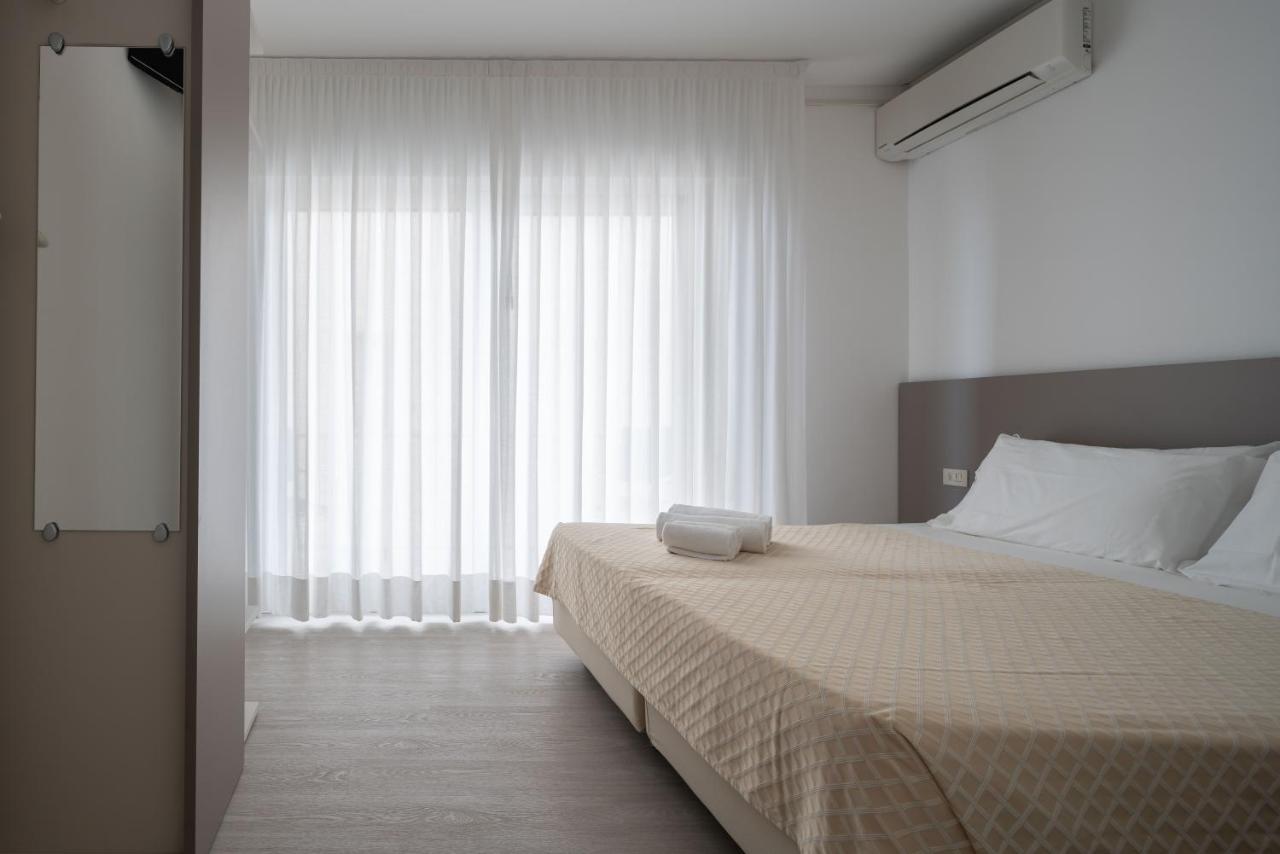 Hotel Boston 3 Stelle Superior Frontemare Lido di Jesolo Bagian luar foto