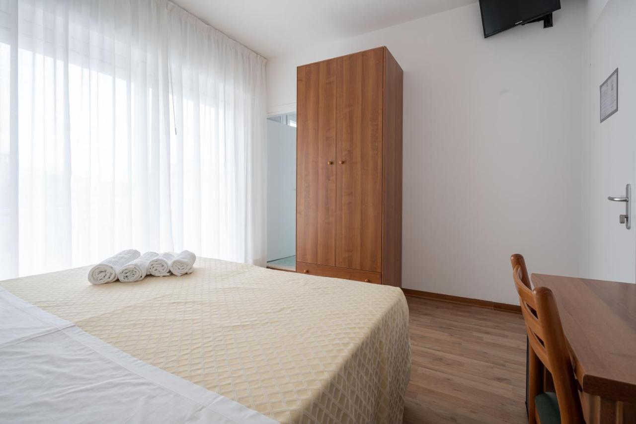 Hotel Boston 3 Stelle Superior Frontemare Lido di Jesolo Bagian luar foto