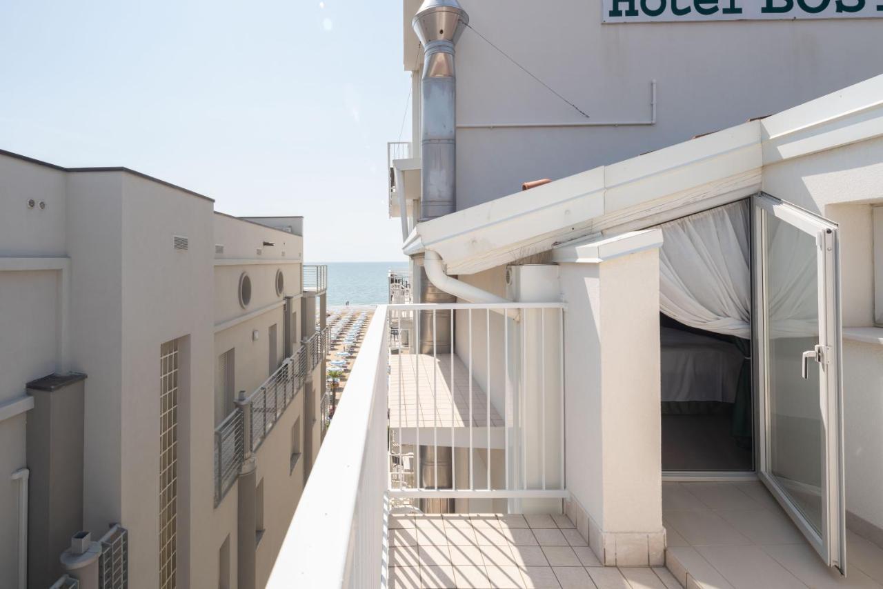 Hotel Boston 3 Stelle Superior Frontemare Lido di Jesolo Bagian luar foto