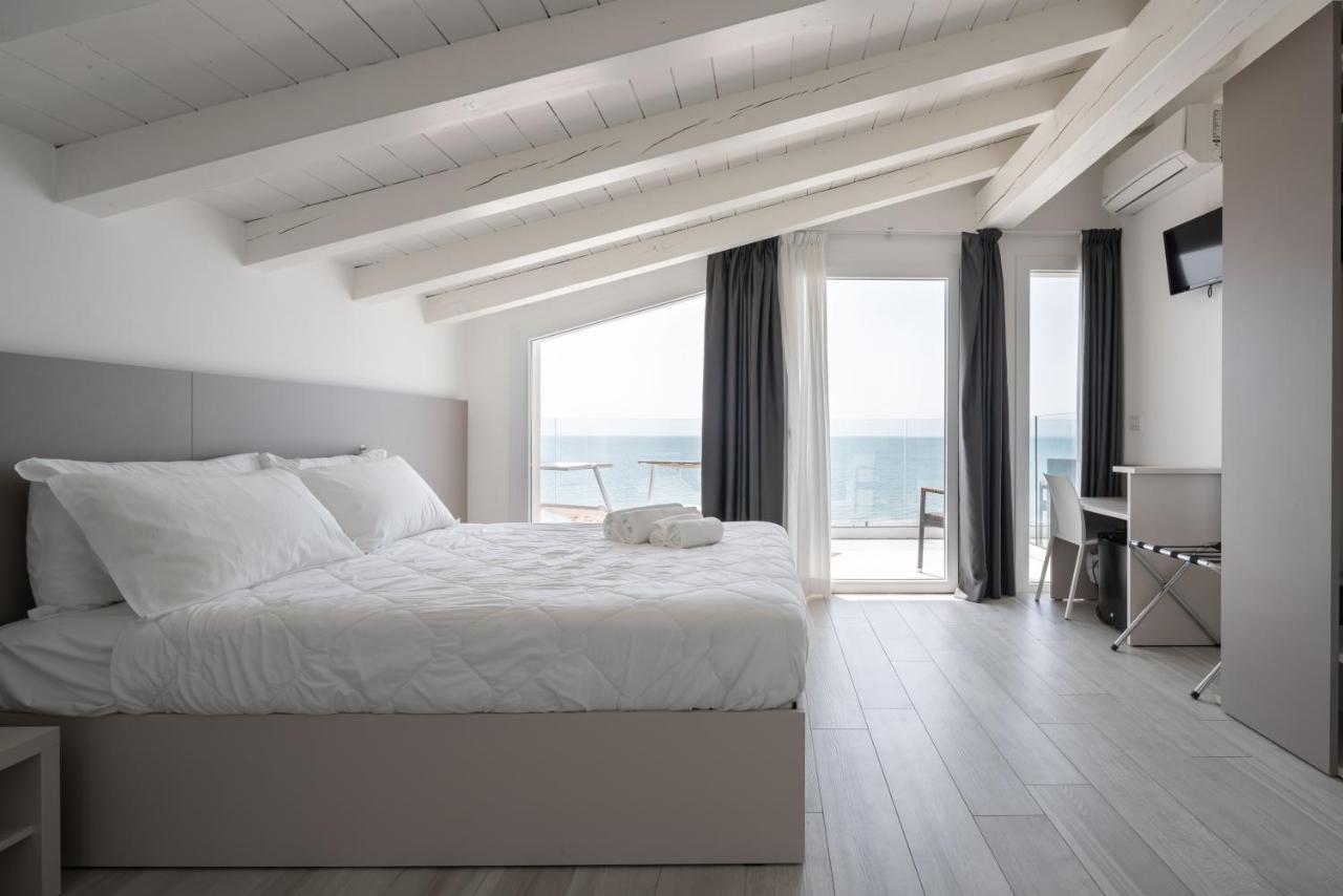Hotel Boston 3 Stelle Superior Frontemare Lido di Jesolo Bagian luar foto