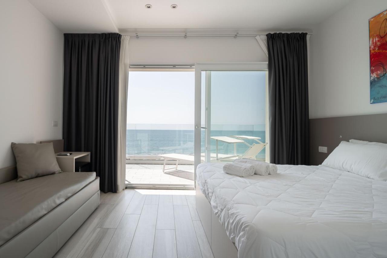 Hotel Boston 3 Stelle Superior Frontemare Lido di Jesolo Bagian luar foto